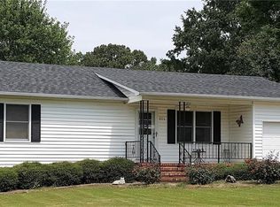 806 Carolina Ave, Thomasville, NC 27360