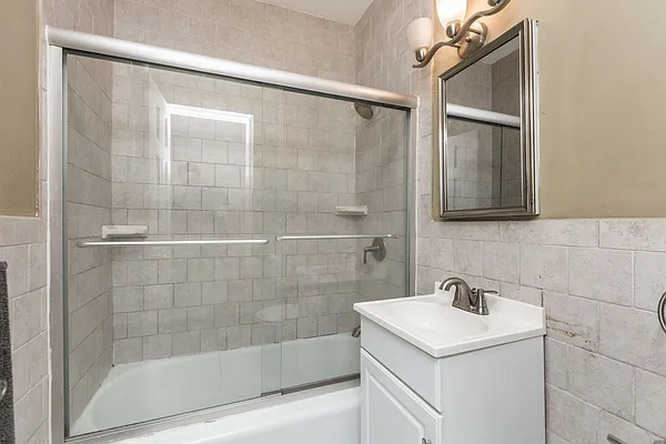 Sold by Re/Max In The City | media 18