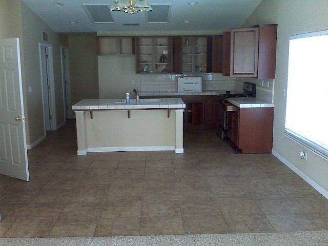 1st image of 3323 W Taylor Ave