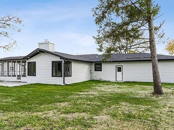 4th image of 1216 Edingale Dr