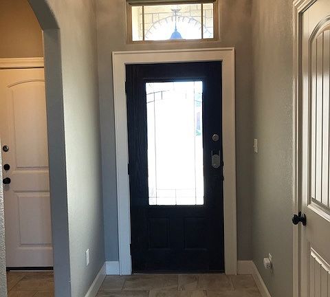 3rd image of 282 Southlake Dr