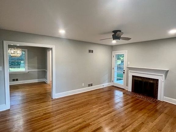 5th image of 8806 Michaux Ln