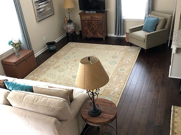 5th image of 500 Retreat Ln