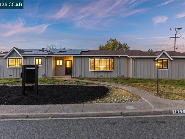 1055 Sanders Dr, Moraga, CA 94556