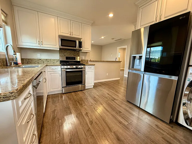 4641 Wilson Ave — Photo 7