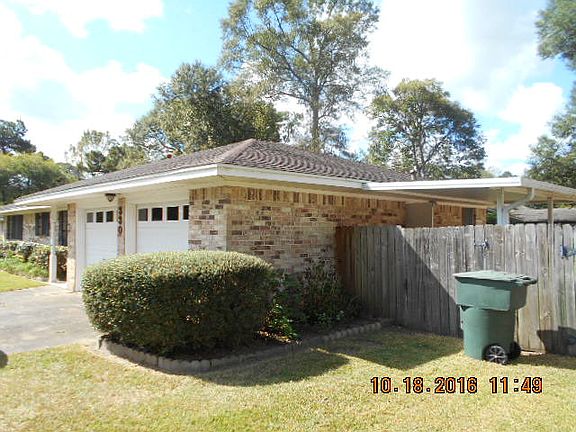 3rd image of 330 Armstrong Dr