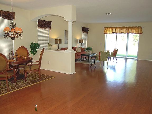 4th image of 7620 Eleanor Wood Ct