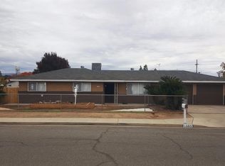 1000 9th St, Orange Cove, CA 93646