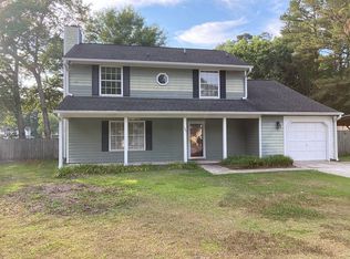104 Knightsbridge Dr, North Charleston, SC 29418