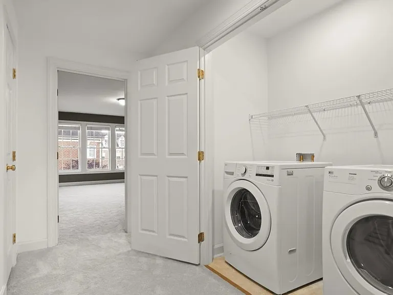 7980 Vigne Ct — Photo 19