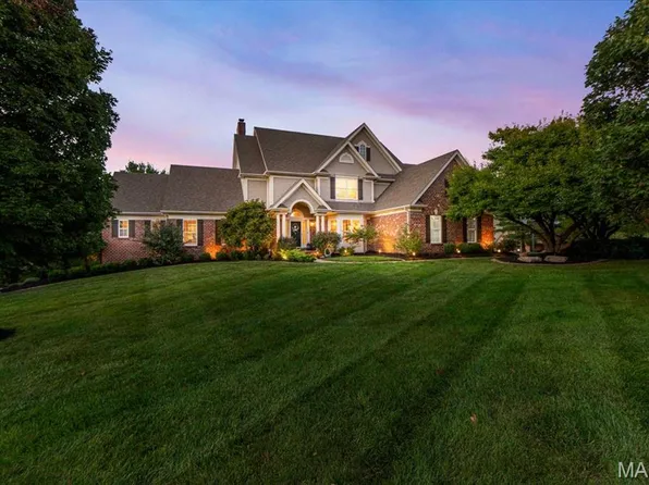 5 Barn Side Ct, Eureka, MO 63025