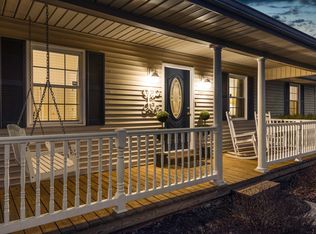 202 Crown Point Dr, Frankfort, KY 40601