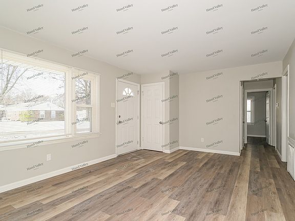 4th image of 1220 Saint Bernadette Ln
