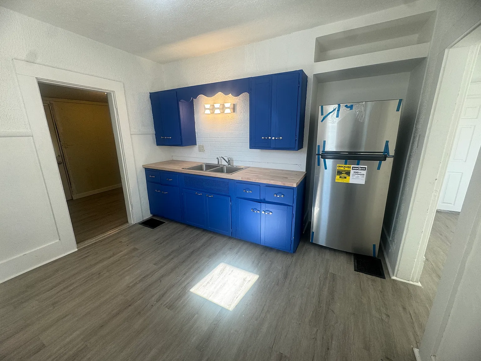 4 bed, 1.5 bath, 1500 sqft, $1,300 — Photo 4