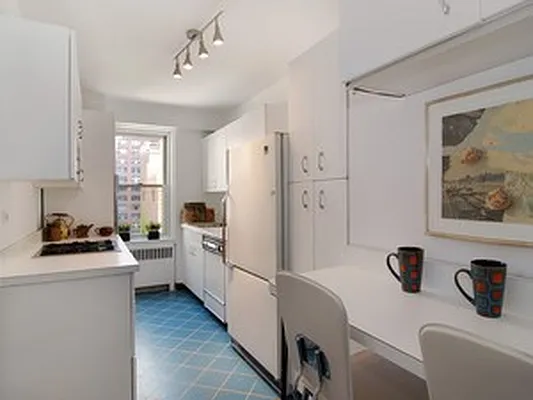 Sold by Corcoran | media 31