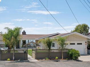 7425 Hillmont Dr, Oakland, CA 94605
