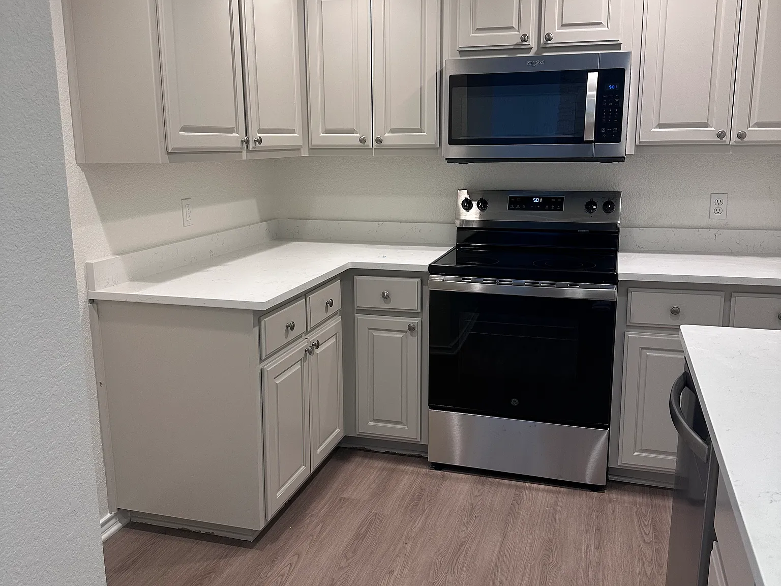 2 bed, 986 sqft, $1,850 — Photo 3