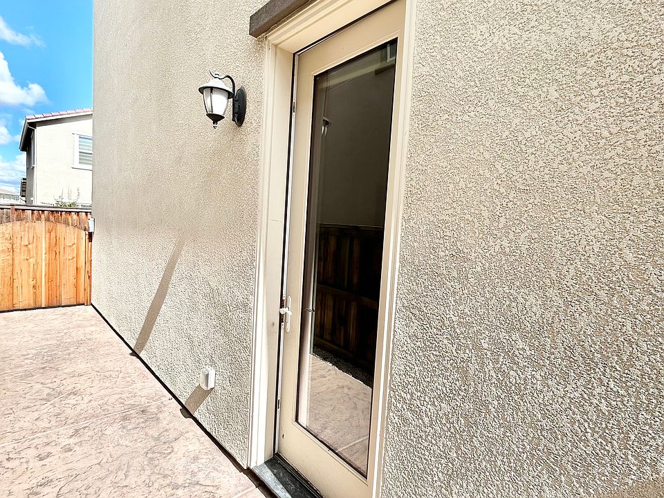 1st image of 1629 Plumas Dr #A