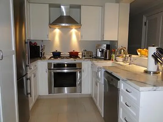 Rented by Corcoran | media 14