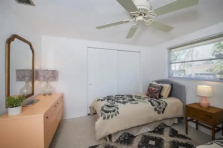 2822 Post Rd — Photo 9