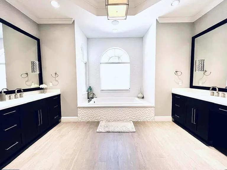 13550 Greentree Trl — Photo 23