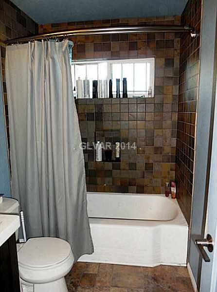 2nd image of 1911 Ballard Dr