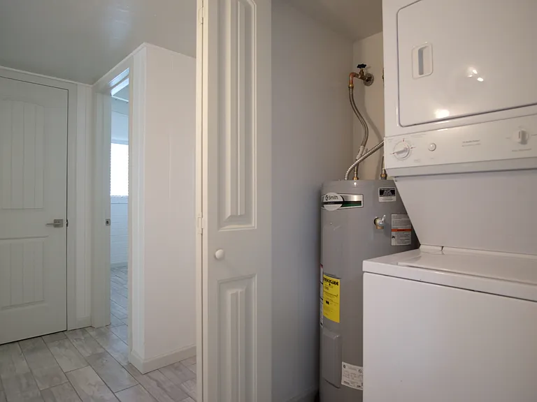 919 N Catalina Ave — Photo 17