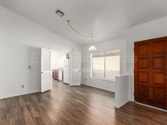4th image of 7331 W Paradise Dr
