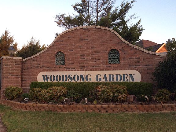 Neighborhood Entrance