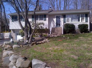 111 Ramapo Hills Blvd, Oakland, NJ 07436