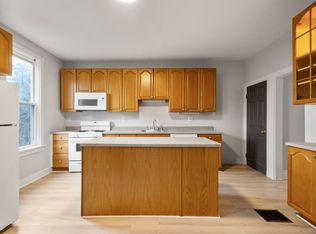 539 6th St, Pitcairn, PA