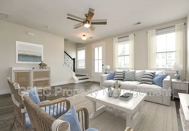 7811 Park Gate Dr — Photo 1