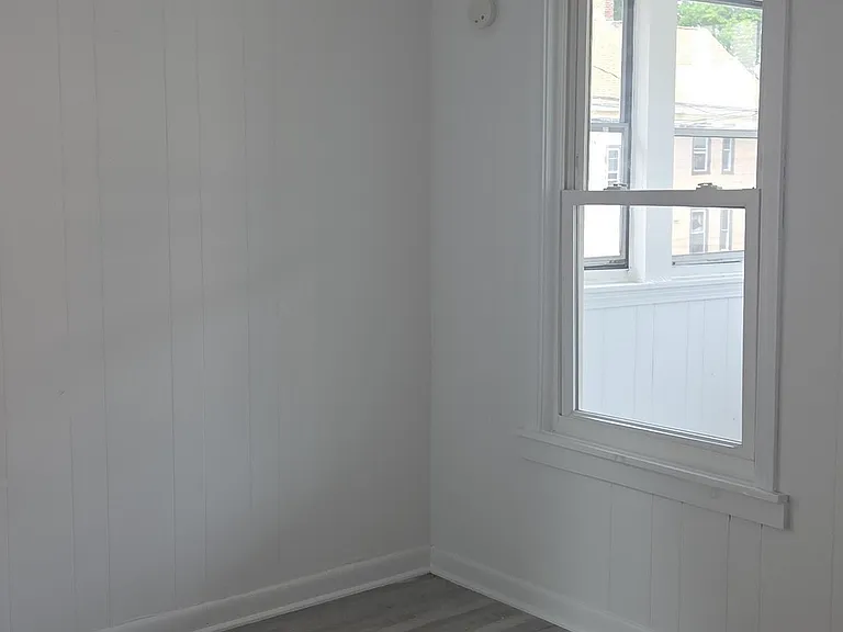 426 Poplar St #2 — Photo 13