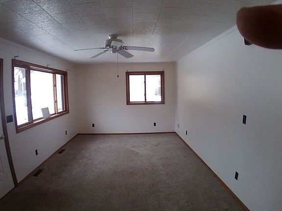 5th image of 514 Provost St