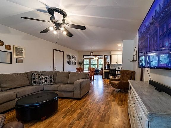4th image of 6703 S Pecan Rd