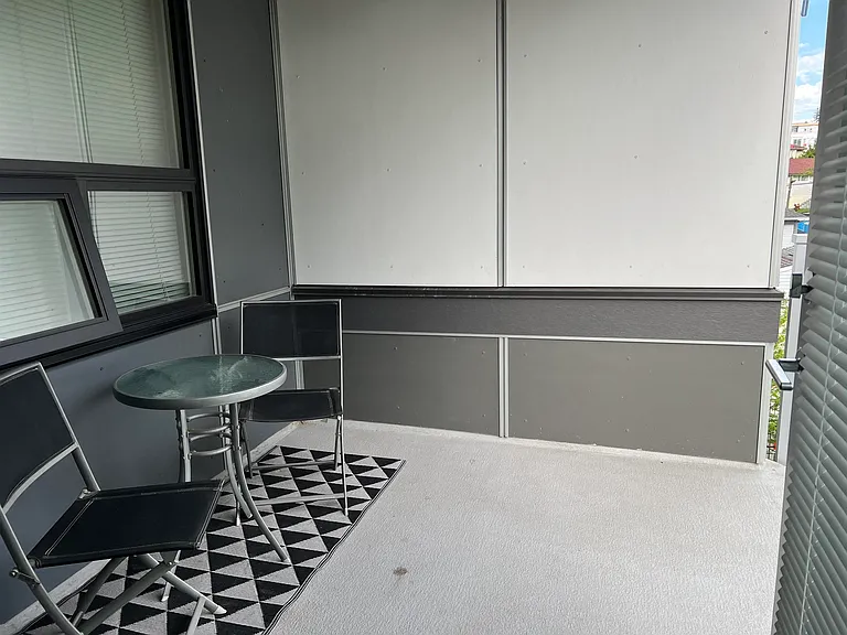 717 Breslay St #3F — Photo 8