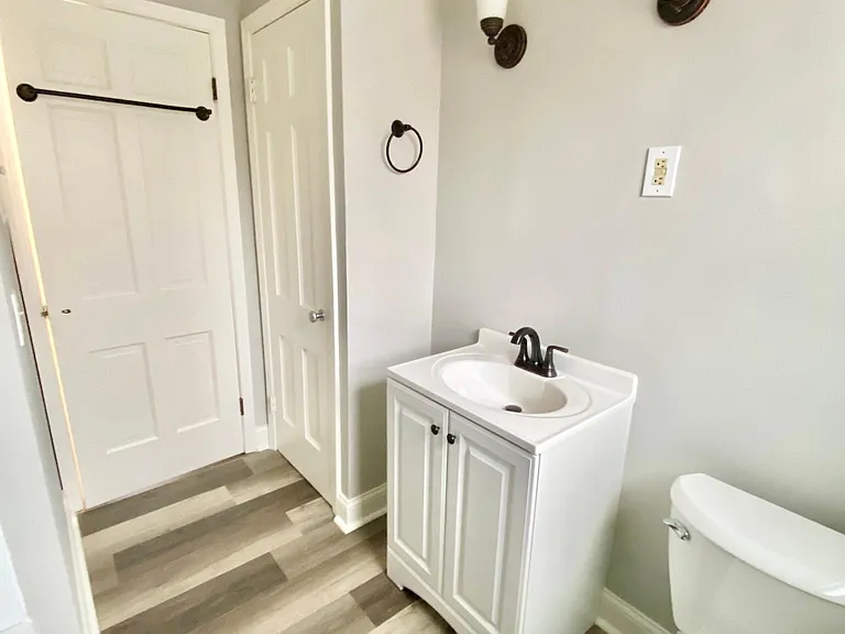 3303 Rocky River Dr — Photo 8