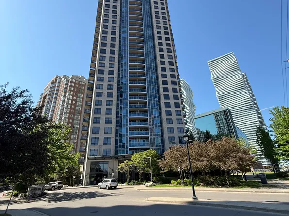 330 Burnhamthorpe Rd W, Mississauga, ON