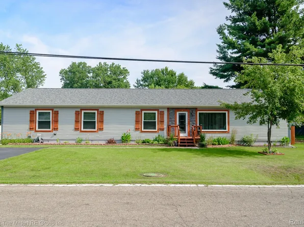 37460 Tyler Rd, Romulus, MI 48174