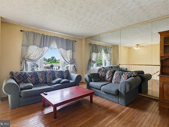 5th image of 7802 Bastille Rd