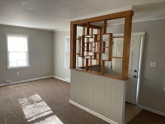 3rd image of 5154 Hereford St