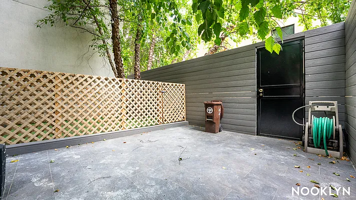 Rented by Nooklyn NYC LLC | media 9