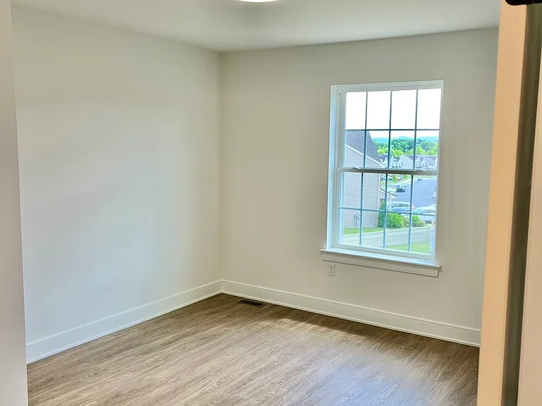 5268 Saddlebred Rd — Photo 49