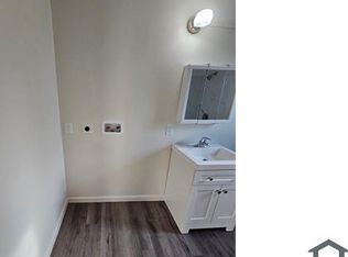 1905 E 29th St, Oakland, CA 94606