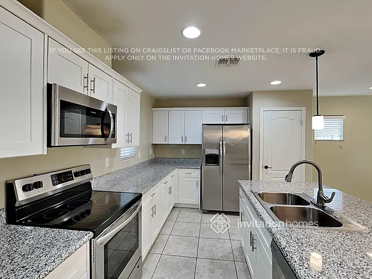 1191 N 164th Ave — Photo 7