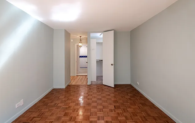 Sold by Katina Corporation | media 27