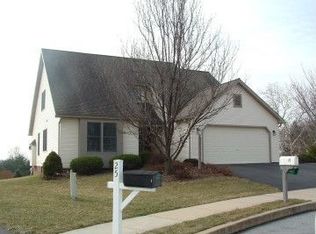 23 Brookview Cir, Elizabethtown, PA 17022