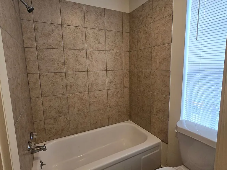 8469 Governor Dr — Photo 12