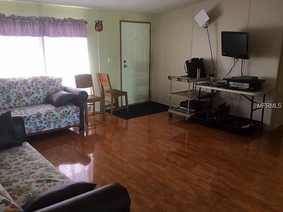 5th image of 5018 SE Oats Ave