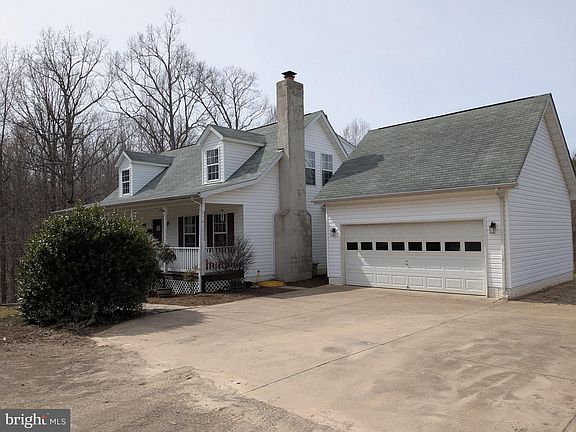 4th image of 25093 Rodriguez Ln